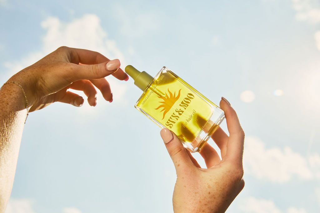 All-natural hair oil for strong shiny hair and a healthy nourished scalp.